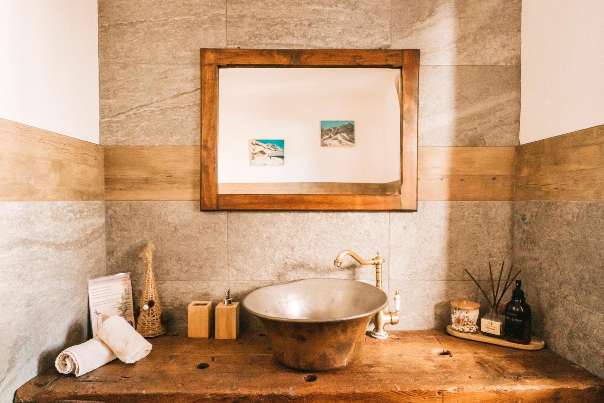 Le Chalet Du Village Chambave Екстериор снимка